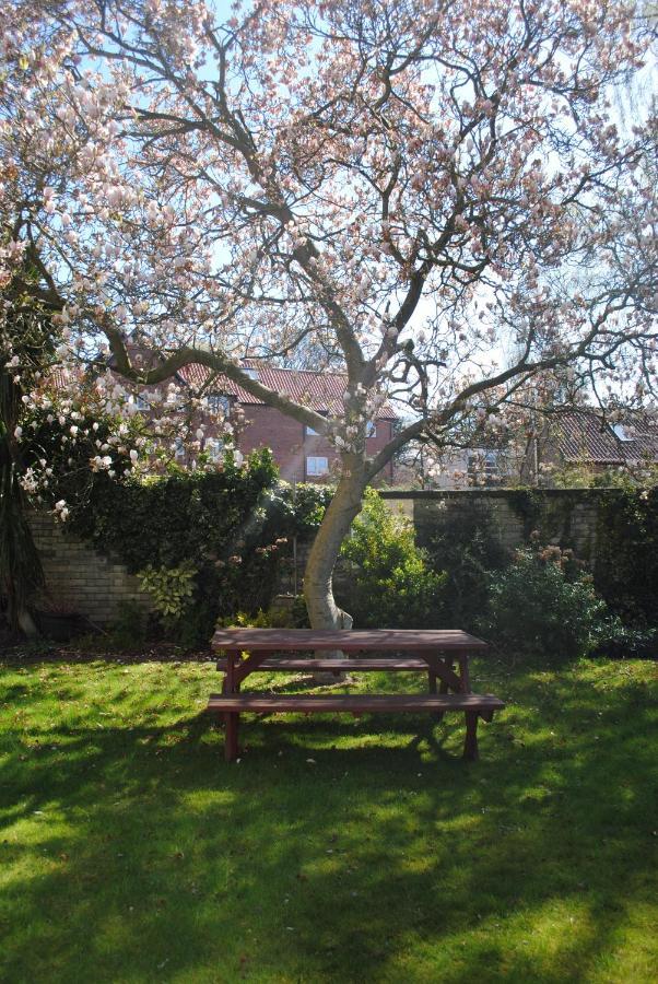 Melton Guest House ヨーク エクステリア 写真